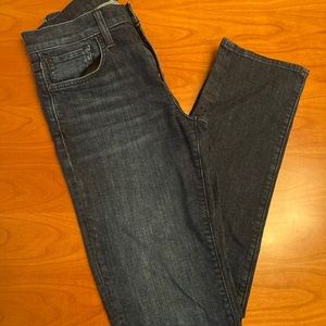 Joe’s the classic straight leg w waist 30